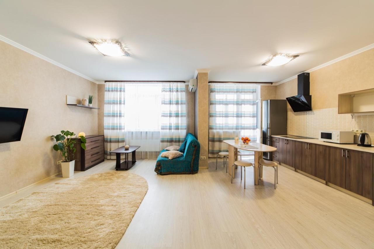Studio Apartment On Bazhana Kiev Eksteriør bilde